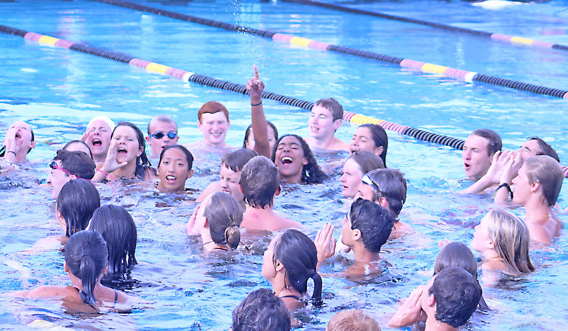 Carlmont swim team